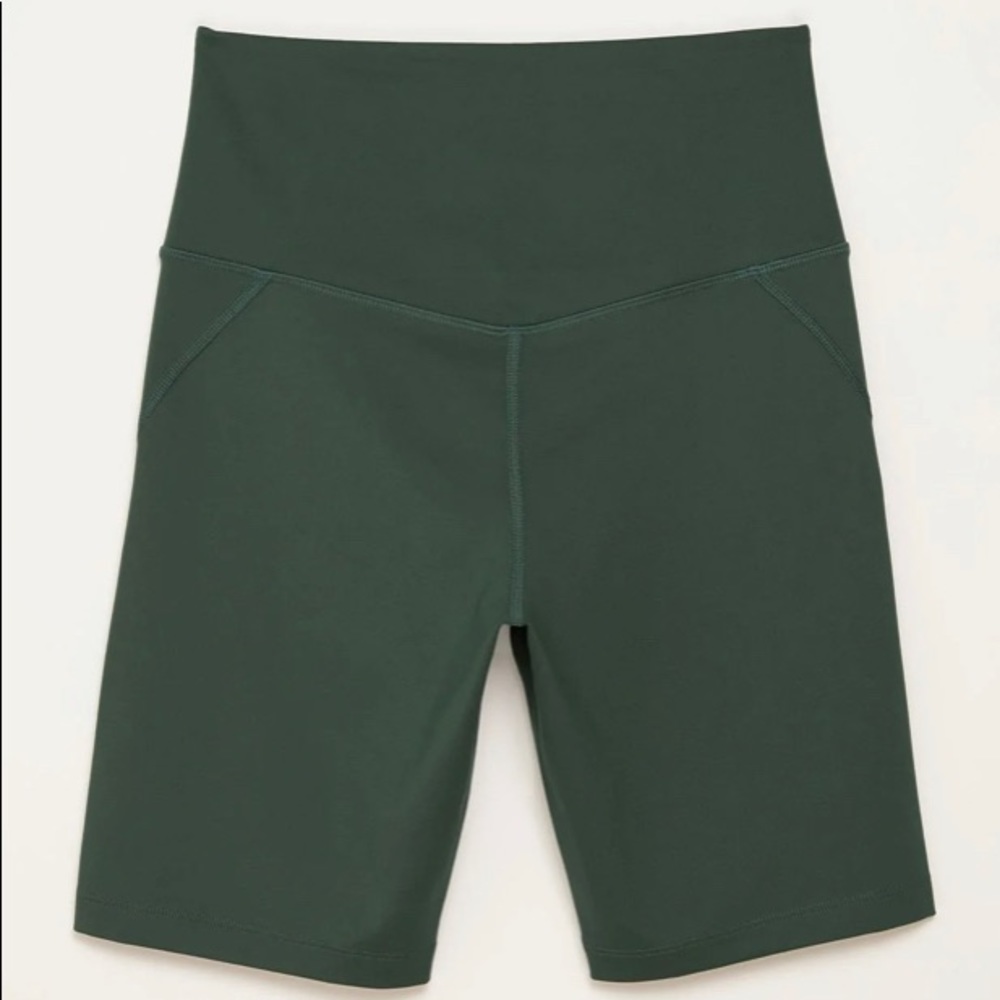Girlfriend Collective Biker Shorts in Moss
